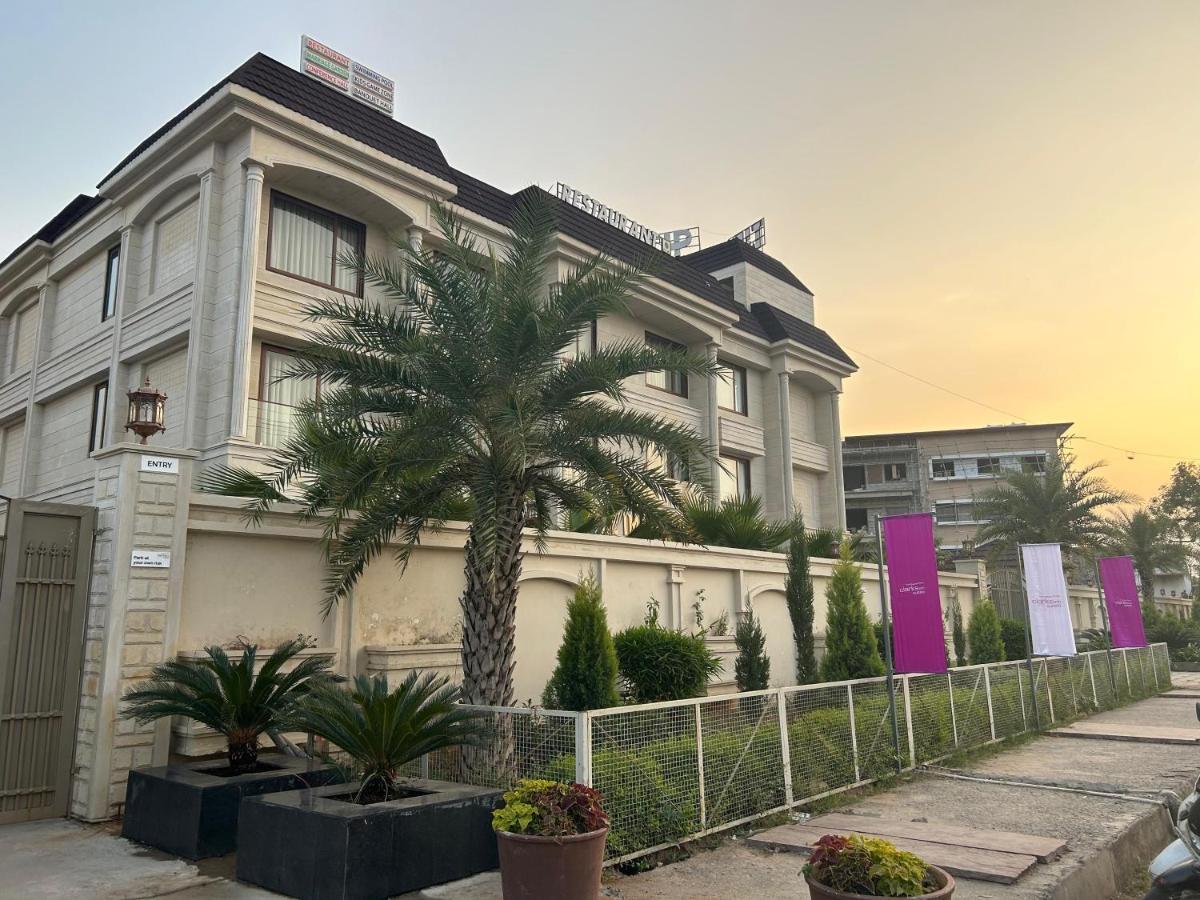 The Imperial Prime Clarks Inn Suites, 皮尔瓦拉 外观 照片