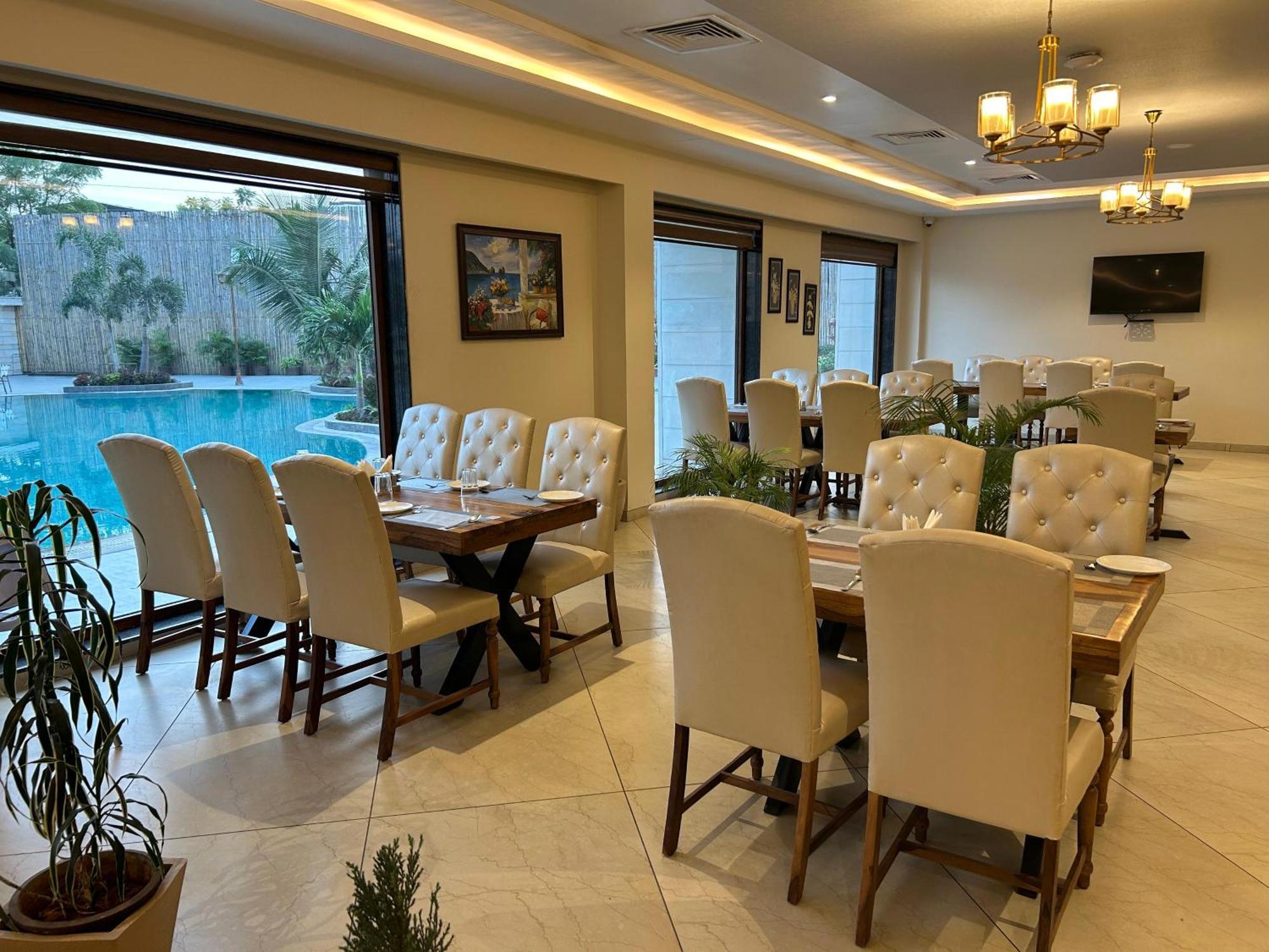 The Imperial Prime Clarks Inn Suites, 皮尔瓦拉 外观 照片